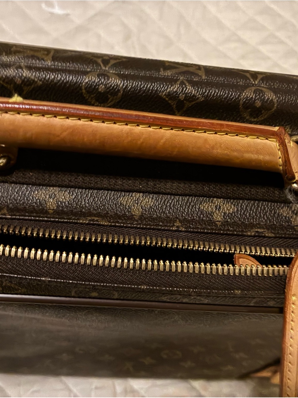Louis Vuitton Brown Leather Travel Tag and Strap - Picture 6 of 7